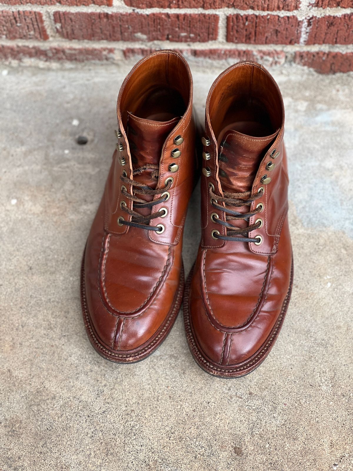 Photo by nothomeatl on March 1, 2023 of the Grant Stone Ottawa Boot in Horween Honey Glazed Shell Cordovan.