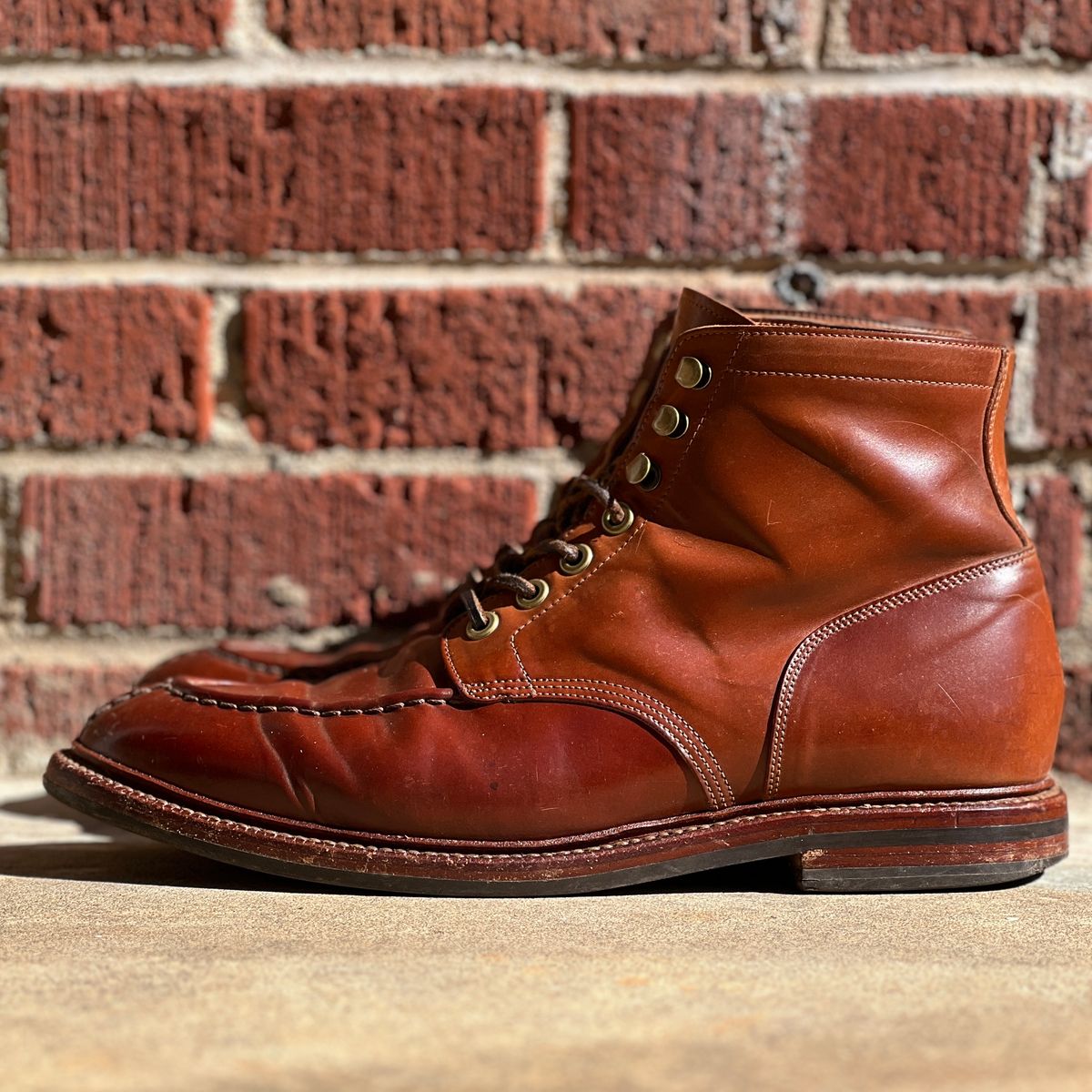 Photo by nothomeatl on April 2, 2023 of the Grant Stone Ottawa Boot in Horween Honey Glazed Shell Cordovan.