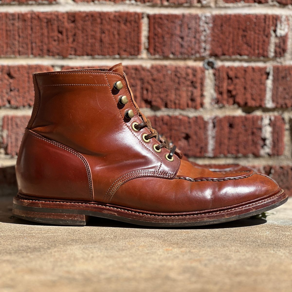 Photo by nothomeatl on April 2, 2023 of the Grant Stone Ottawa Boot in Horween Honey Glazed Shell Cordovan.