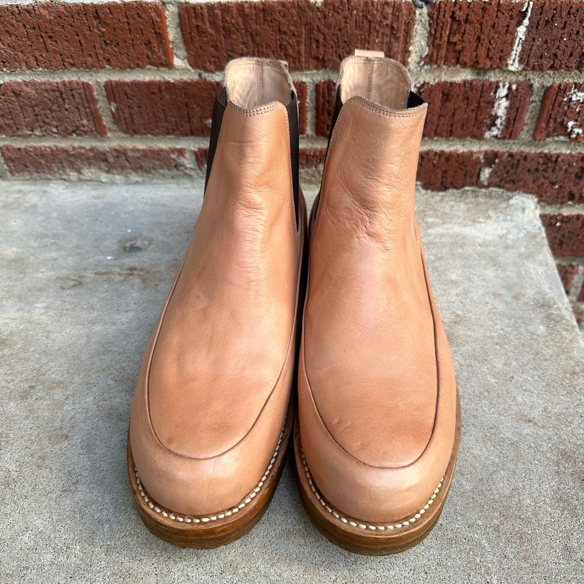 Photo by nothomeatl on October 1, 2025 of the Project Pandion PE1.2 in Vegetable Tanned Bovine.