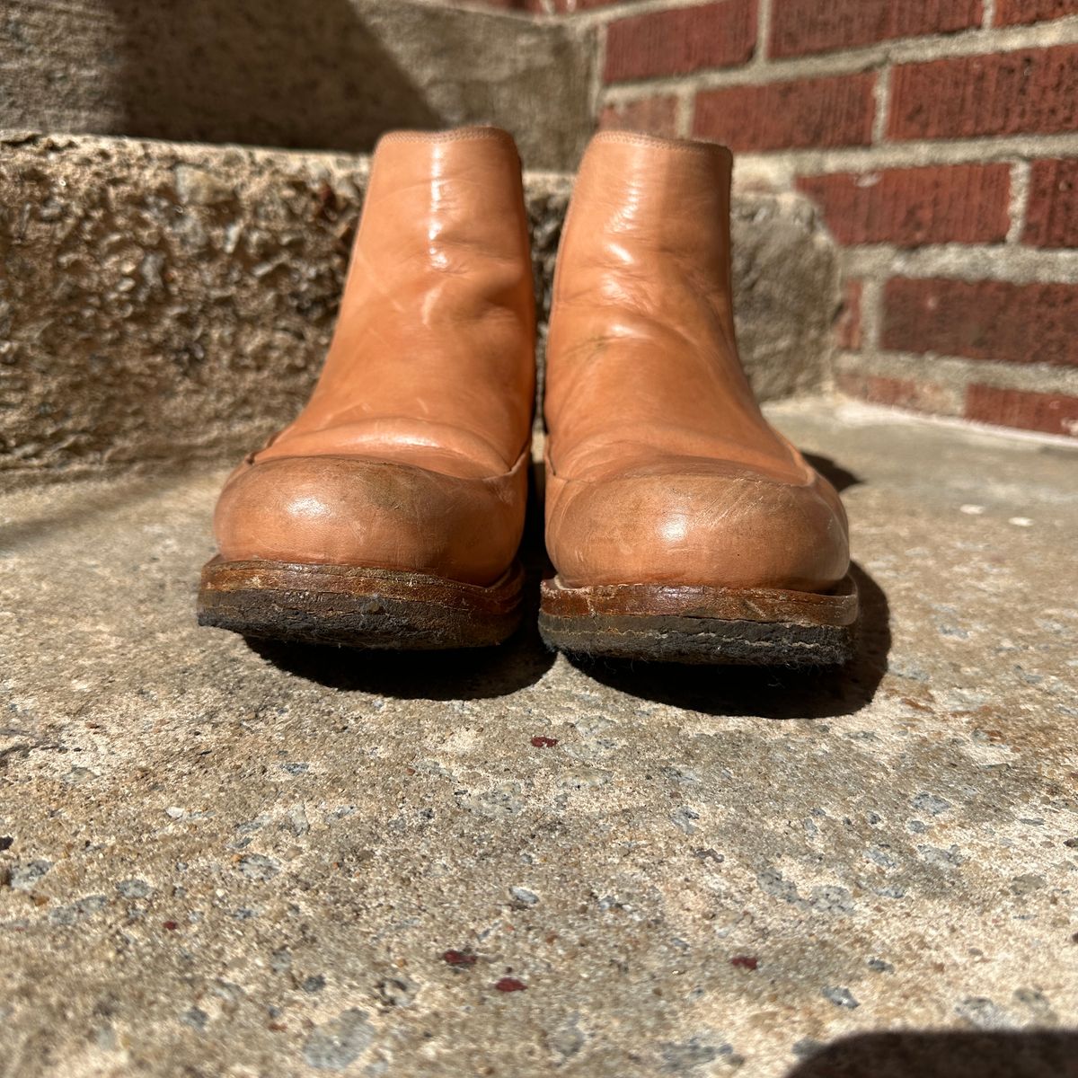 Photo by nothomeatl on November 1, 2025 of the Project Pandion PE1.2 in Vegetable Tanned Bovine.