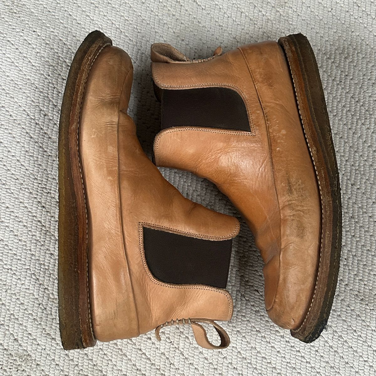 Photo by nothomeatl on December 5, 2025 of the Project Pandion PE1.2 in Vegetable Tanned Bovine.