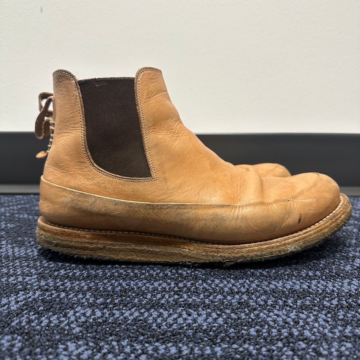 Photo by nothomeatl on January 5, 2026 of the Project Pandion PE1.2 in Vegetable Tanned Bovine.