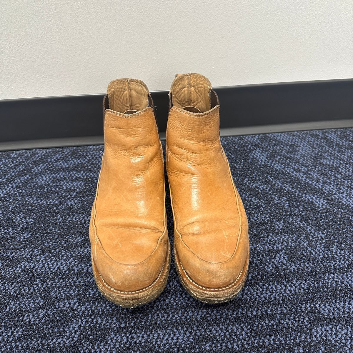 Photo by nothomeatl on January 5, 2026 of the Project Pandion PE1.2 in Vegetable Tanned Bovine.