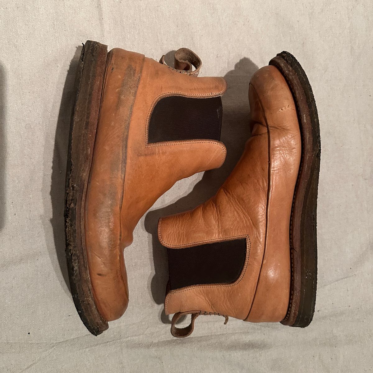 Photo by nothomeatl on March 6, 2026 of the Project Pandion PE1.2 in Vegetable Tanned Bovine.