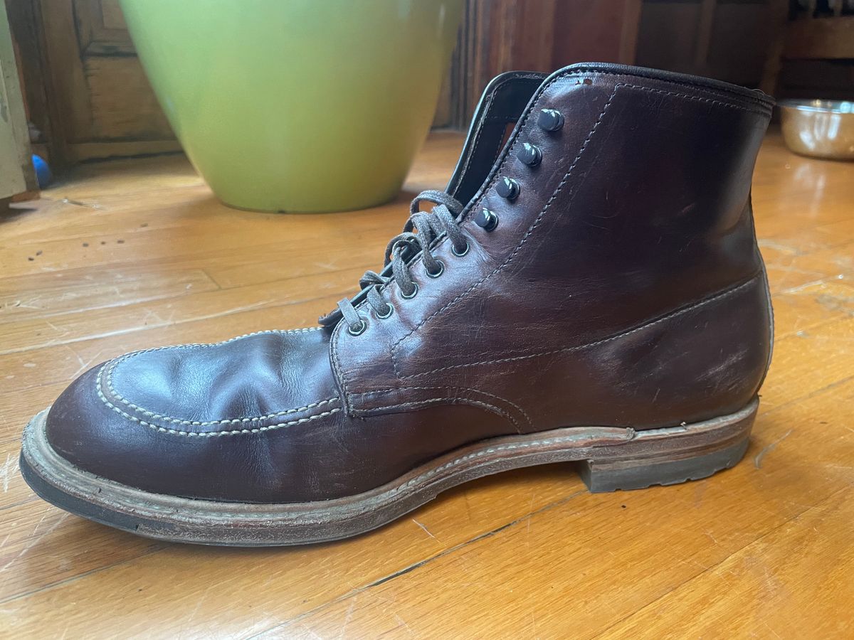 Photo by jonnyz on March 13, 2023 of the Alden Indy Boot in Horween Brown Chromexcel.