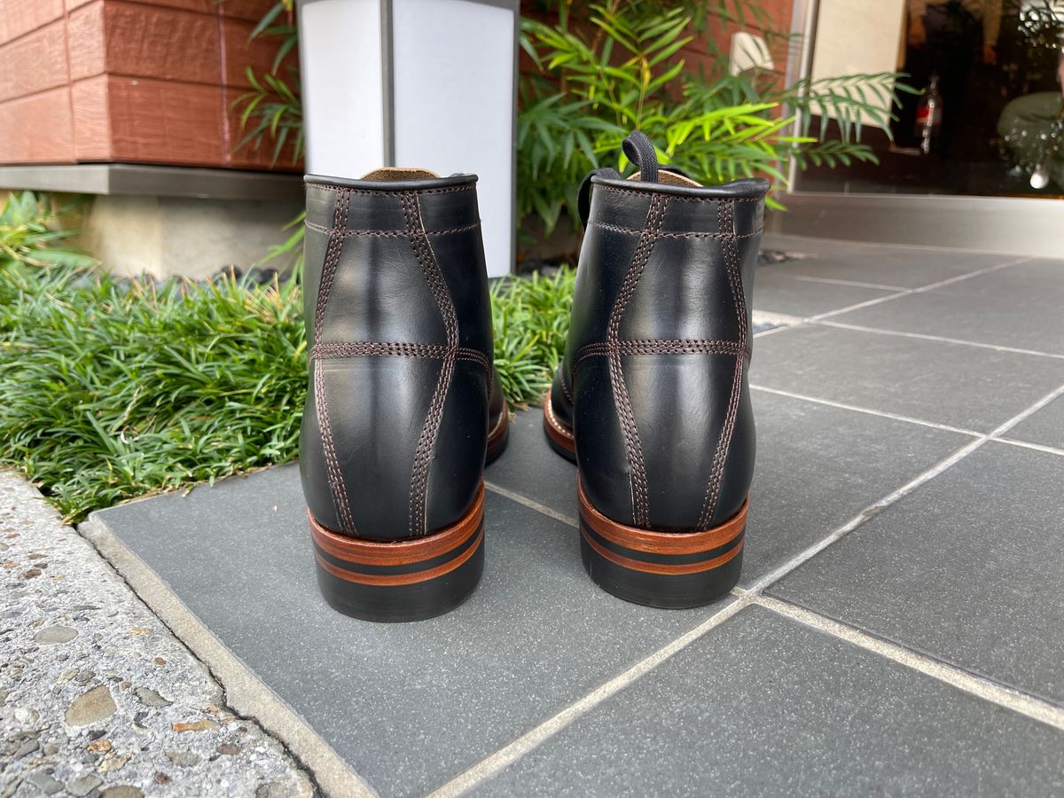 Photo by twowheels321 on October 11, 2024 of the John Lofgren El Capitan in Horween Black Chromexcel.