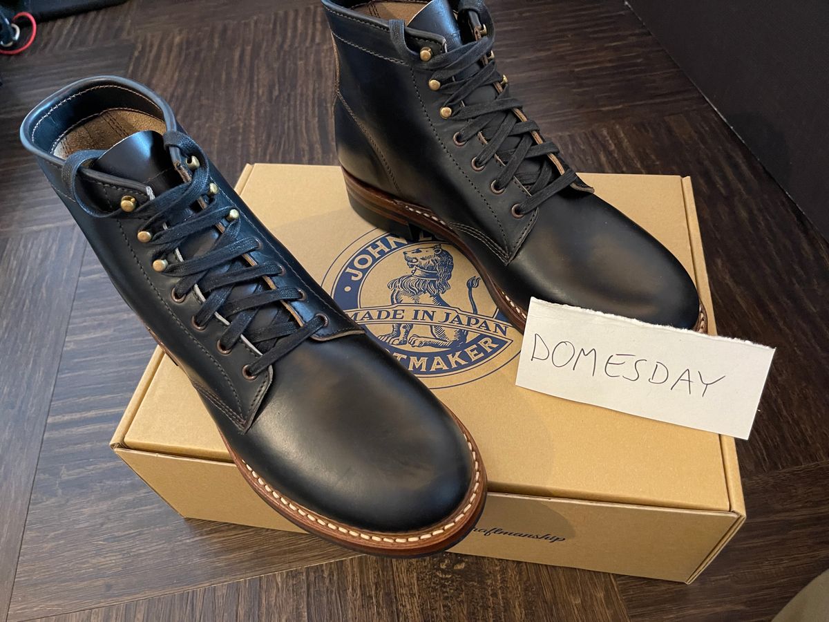 Photo by twowheels321 on October 11, 2024 of the John Lofgren El Capitan in Horween Black Chromexcel.