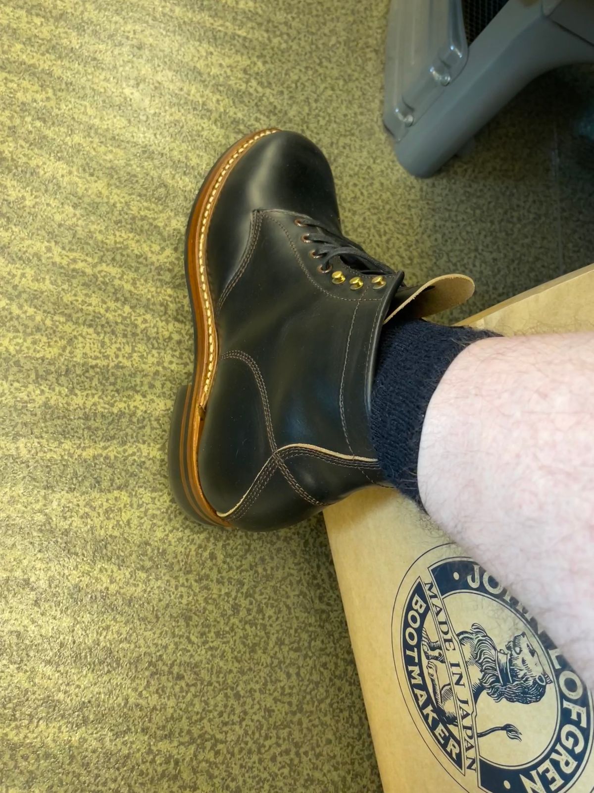 Photo by twowheels321 on October 11, 2024 of the John Lofgren El Capitan in Horween Black Chromexcel.