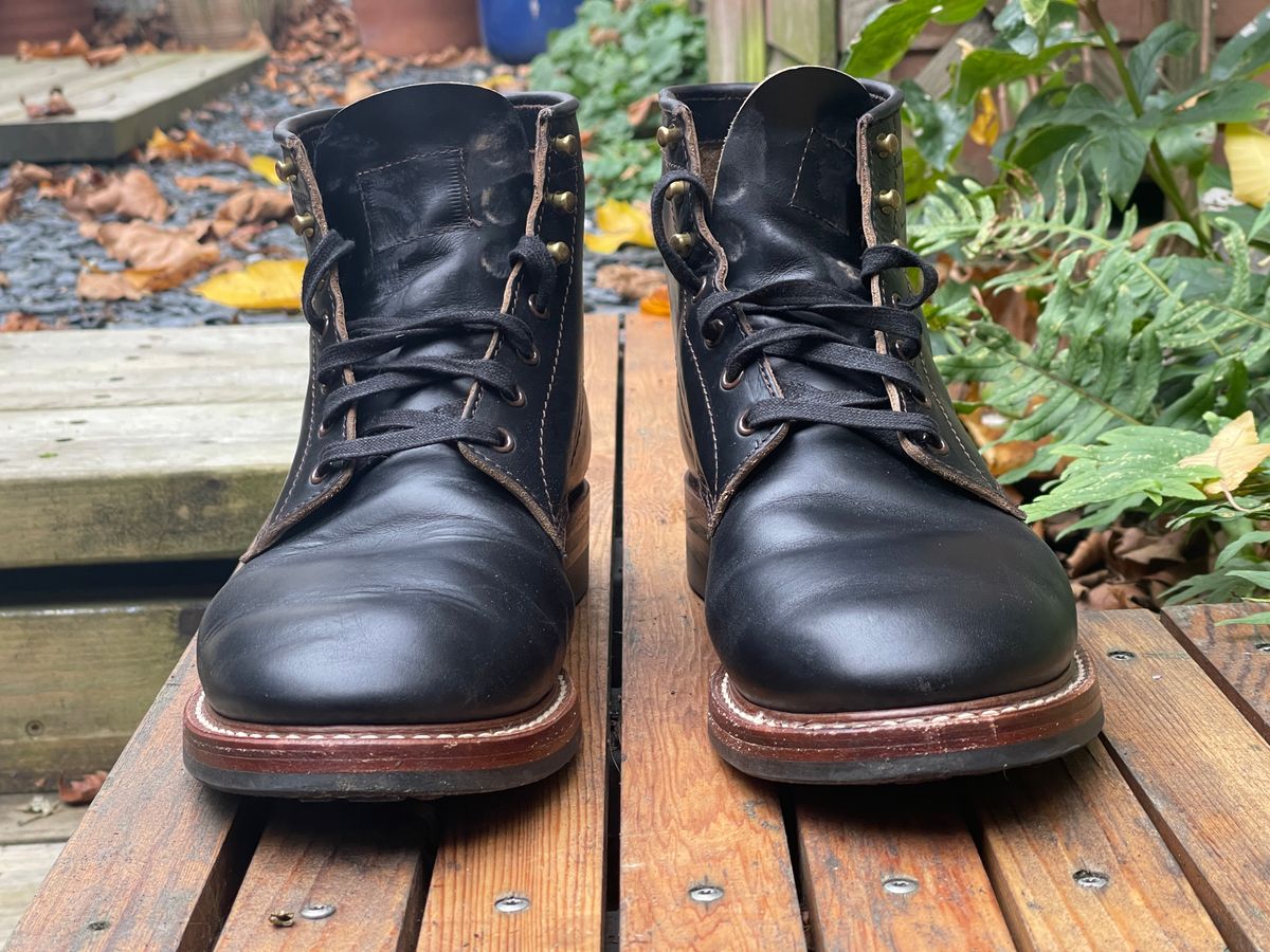Photo by twowheels321 on November 3, 2024 of the John Lofgren El Capitan in Horween Black Chromexcel.