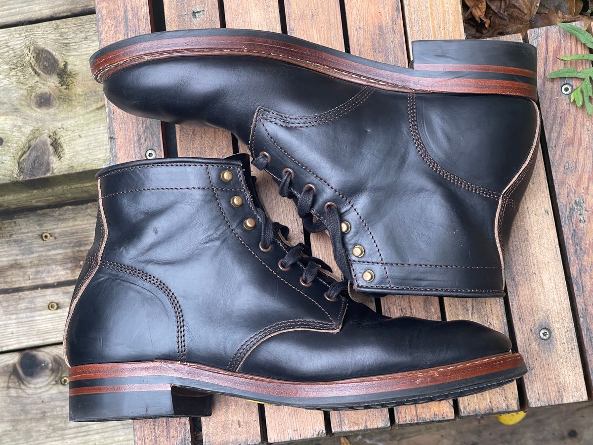 Photo by twowheels321 on November 3, 2024 of the John Lofgren El Capitan in Horween Black Chromexcel.