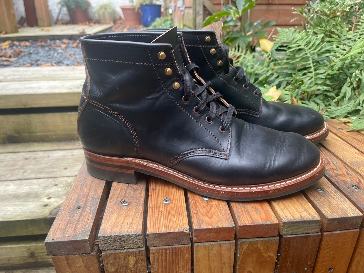 Photo by twowheels321 on November 3, 2024 of the John Lofgren El Capitan in Horween Black Chromexcel.