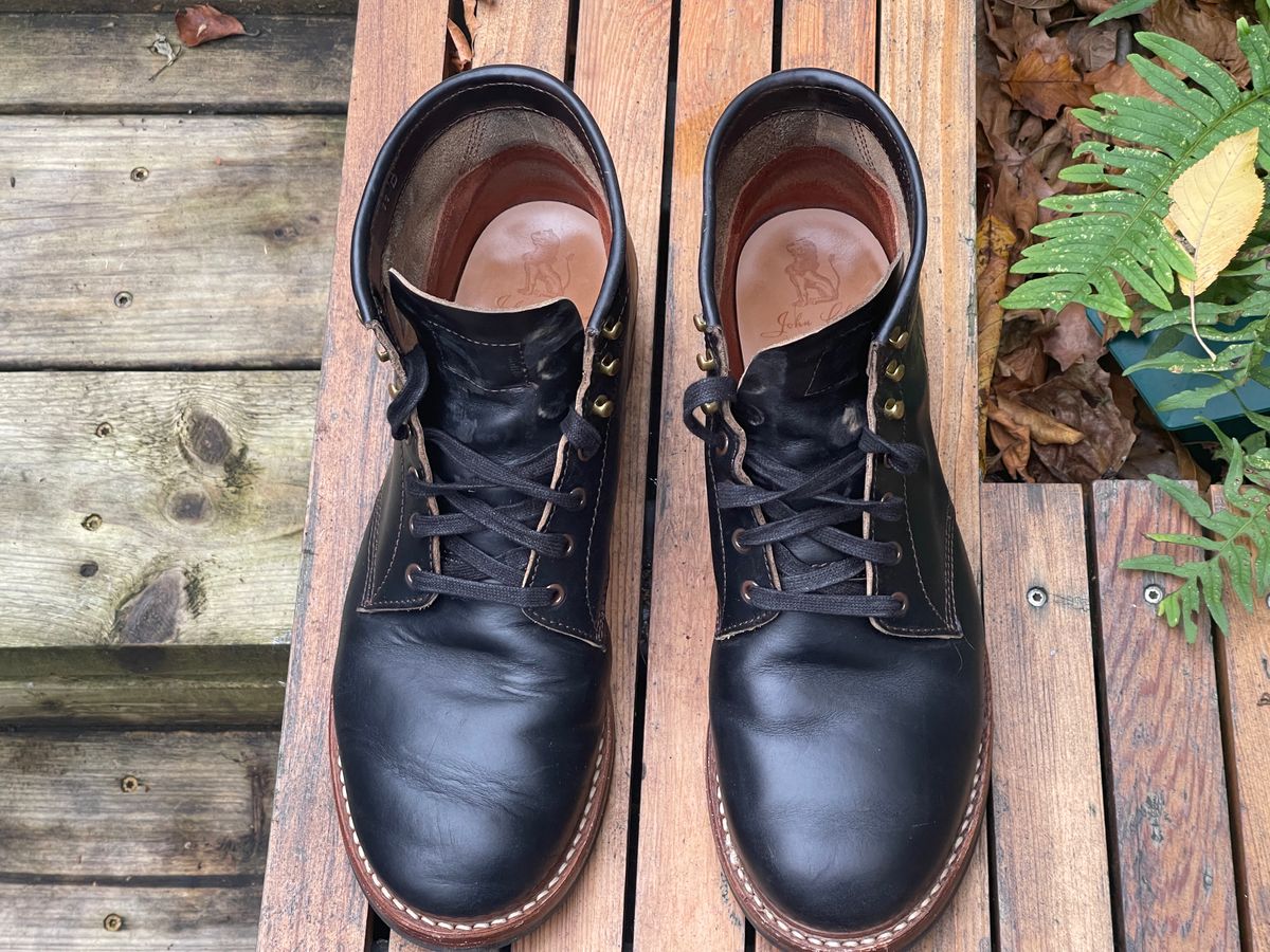 Photo by twowheels321 on November 3, 2024 of the John Lofgren El Capitan in Horween Black Chromexcel.