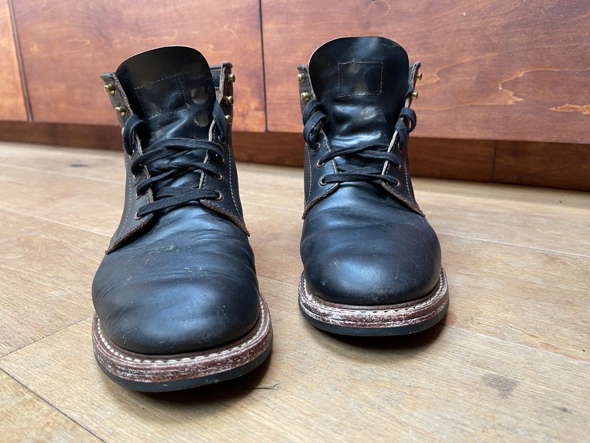 Photo by twowheels321 on January 7, 2025 of the John Lofgren El Capitan in Horween Black Chromexcel.
