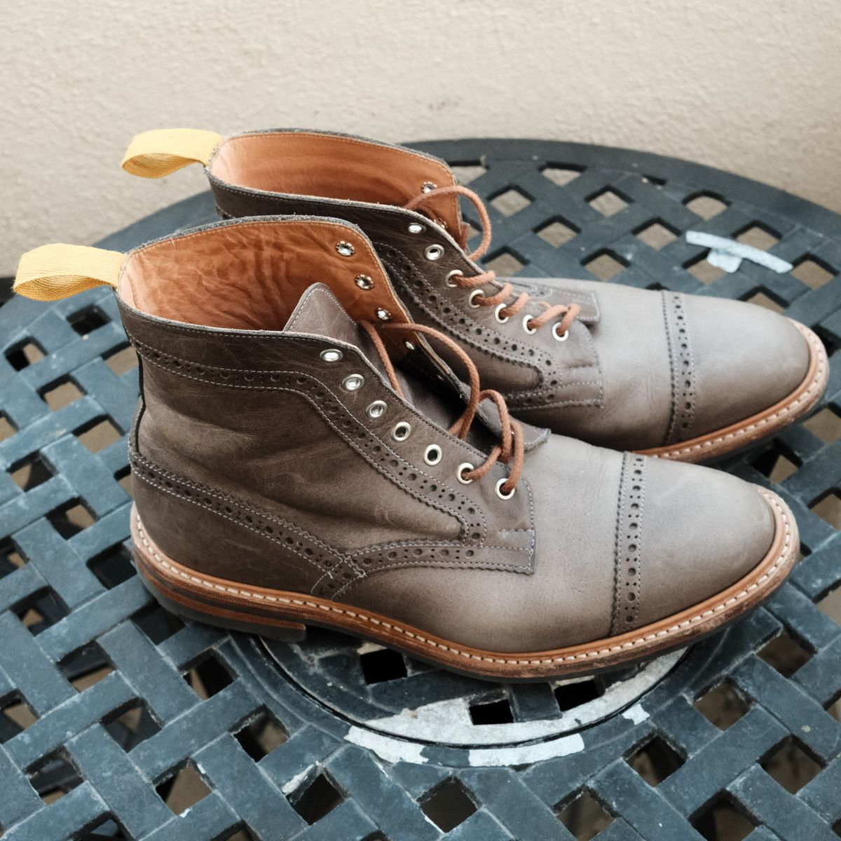 Photo by timothvn on November 5, 2023 of the Tricker's x Division Road Eaton Boot in Horween Timber Wolf Dublin.