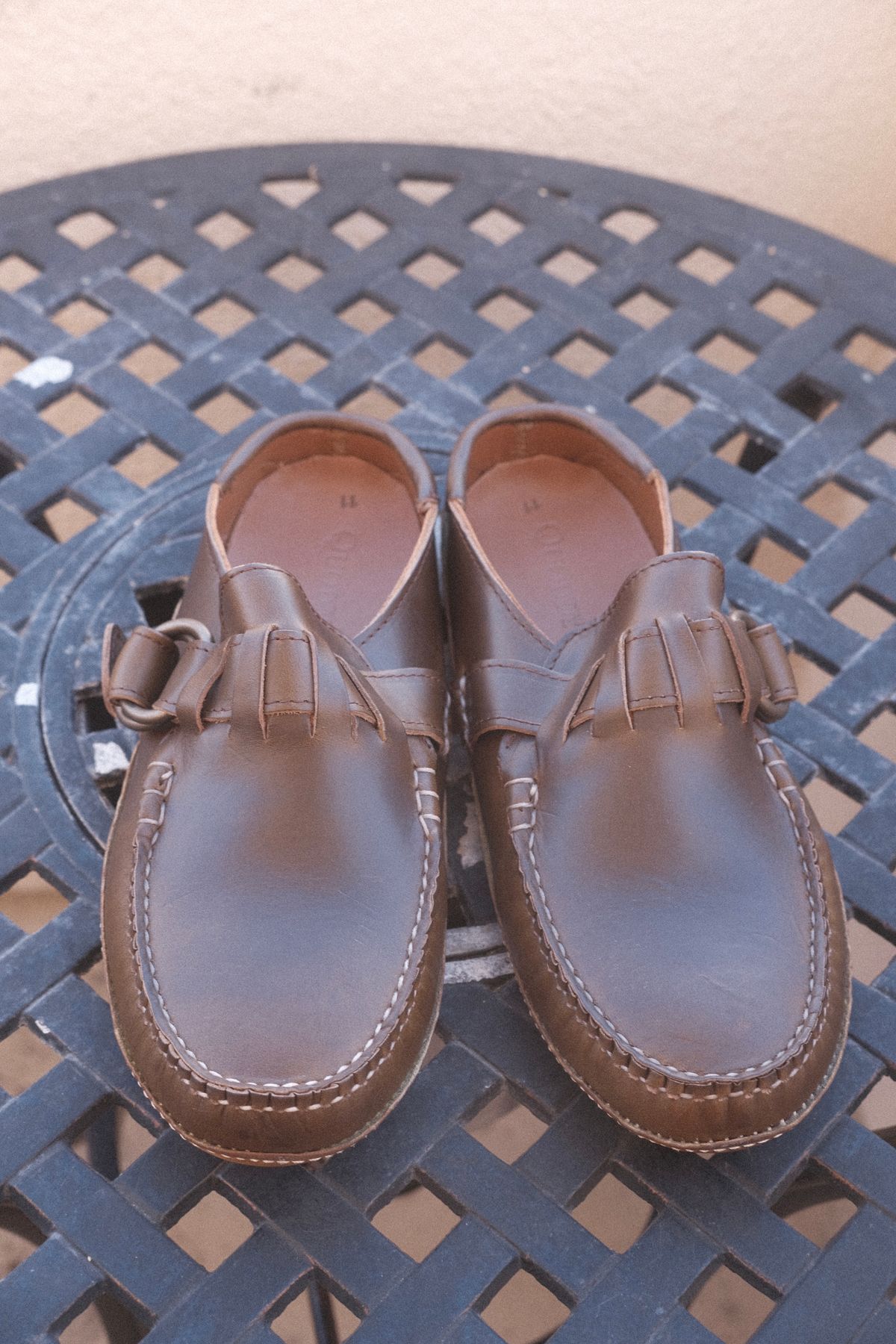 Photo by timothvn on October 3, 2023 of the Quoddy Ring Mule in Horween Olive Chromexcel.