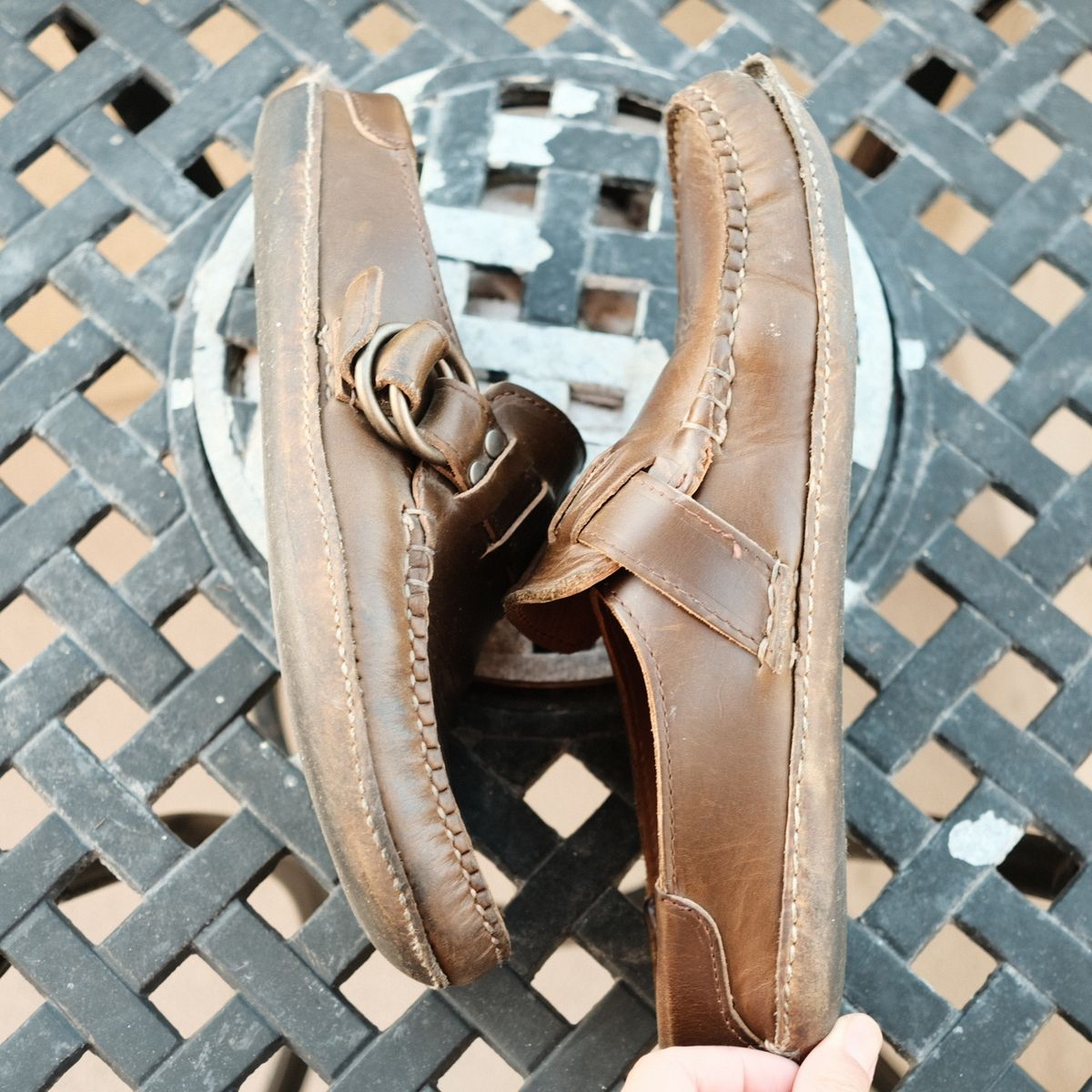 Photo by timothvn on January 6, 2024 of the Quoddy Ring Mule in Horween Olive Chromexcel.