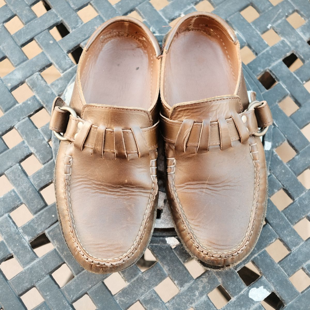 Photo by timothvn on January 6, 2024 of the Quoddy Ring Mule in Horween Olive Chromexcel.