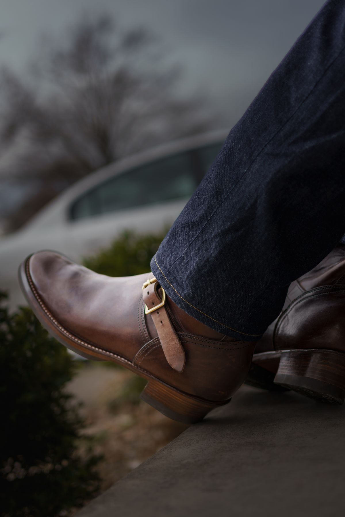 Photo by Blakemore on March 26, 2022 of the Clinch Engineer Boots 11-Inch Height in Natural Horsebutt.