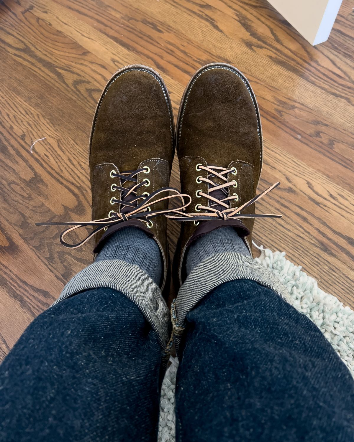 Photo by Blakemore on January 30, 2022 of the Viberg 145 Oxford in Horween Mushroom Chamois Roughout.