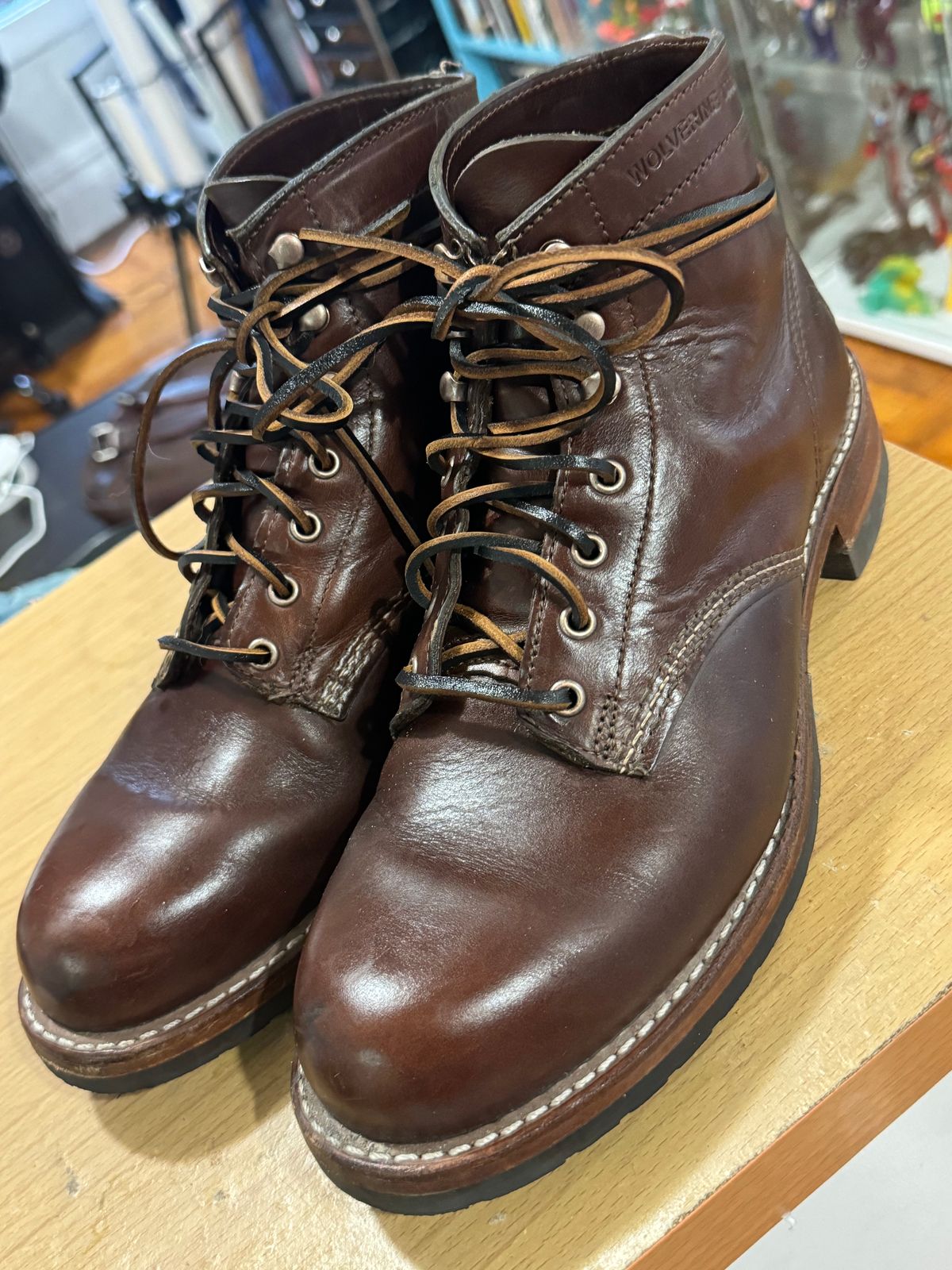 Photo by CesarRomes on December 31, 2023 of the Wolverine 1000 Mile Plain-Toe Boot in Unknown Material.