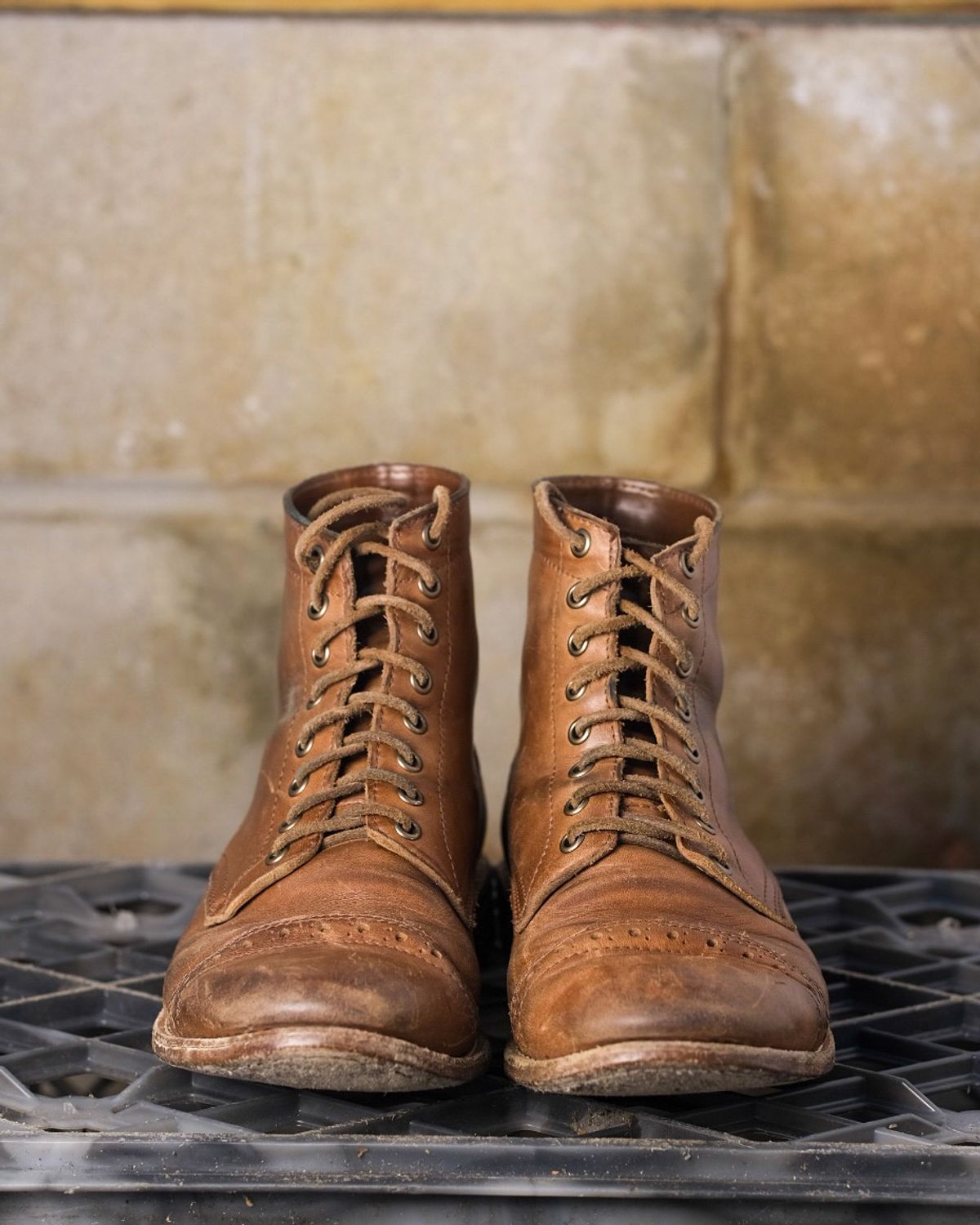 Photo by jamesontisch on January 5, 2024 of the Oak Street Bootmakers Trench Boot in Horween Natural Chromexcel.