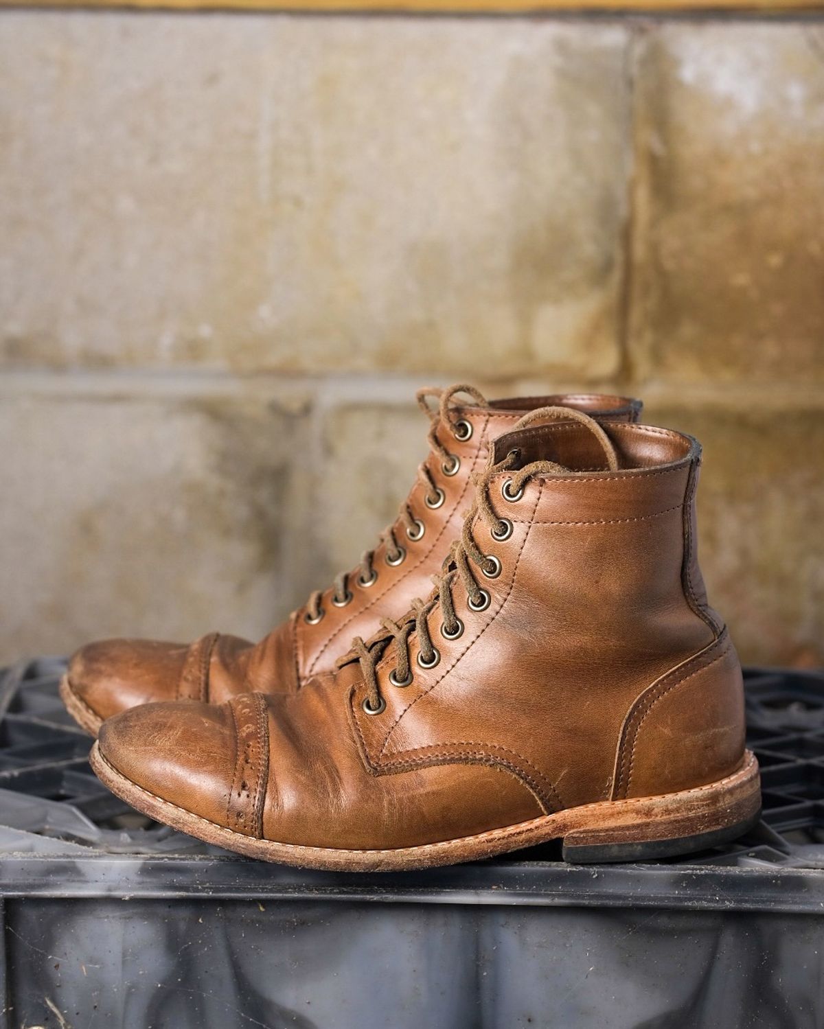 Photo by jamesontisch on January 5, 2024 of the Oak Street Bootmakers Trench Boot in Horween Natural Chromexcel.
