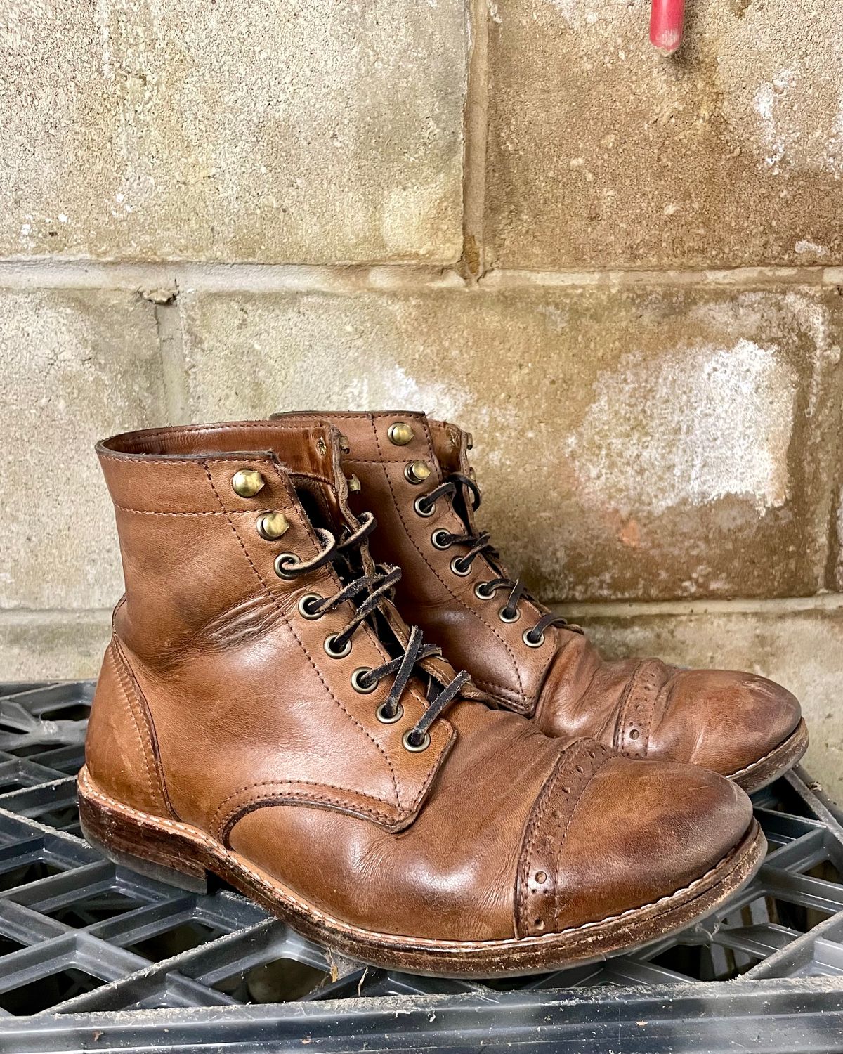 Photo by jamesontisch on February 6, 2024 of the Oak Street Bootmakers Trench Boot in Horween Natural Chromexcel.