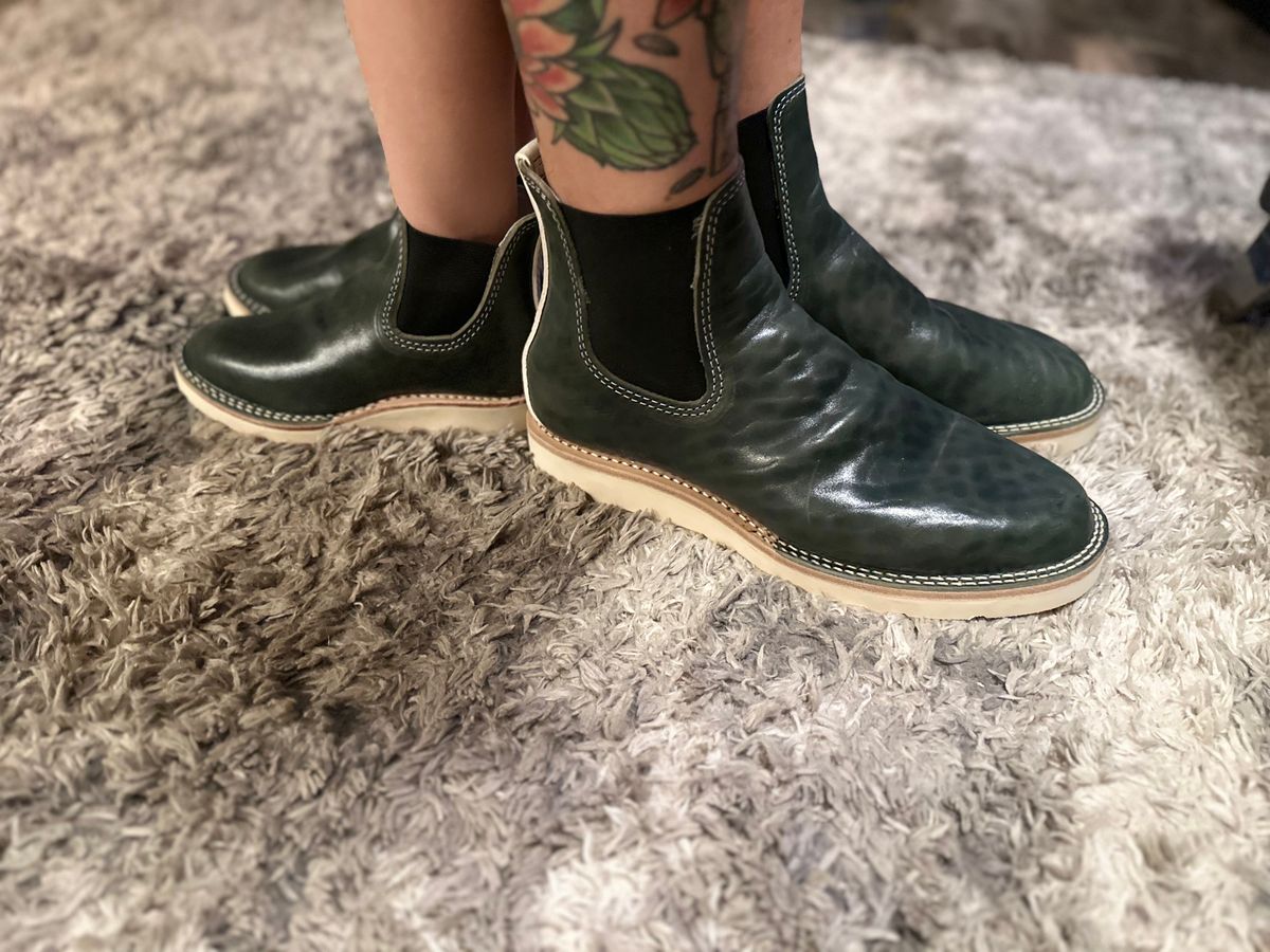 Photo by westcoast1918 on October 3, 2023 of the Wesco Project Axl in Petrolio + Bianco.