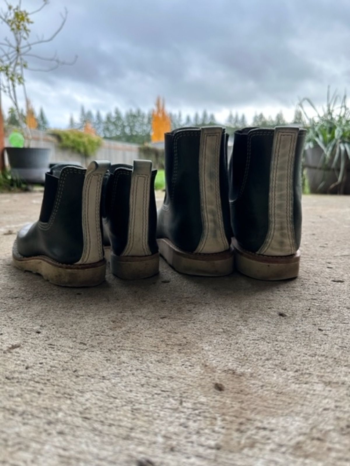 Photo by westcoast1918 on November 5, 2023 of the Wesco Project Axl in Petrolio + Bianco.