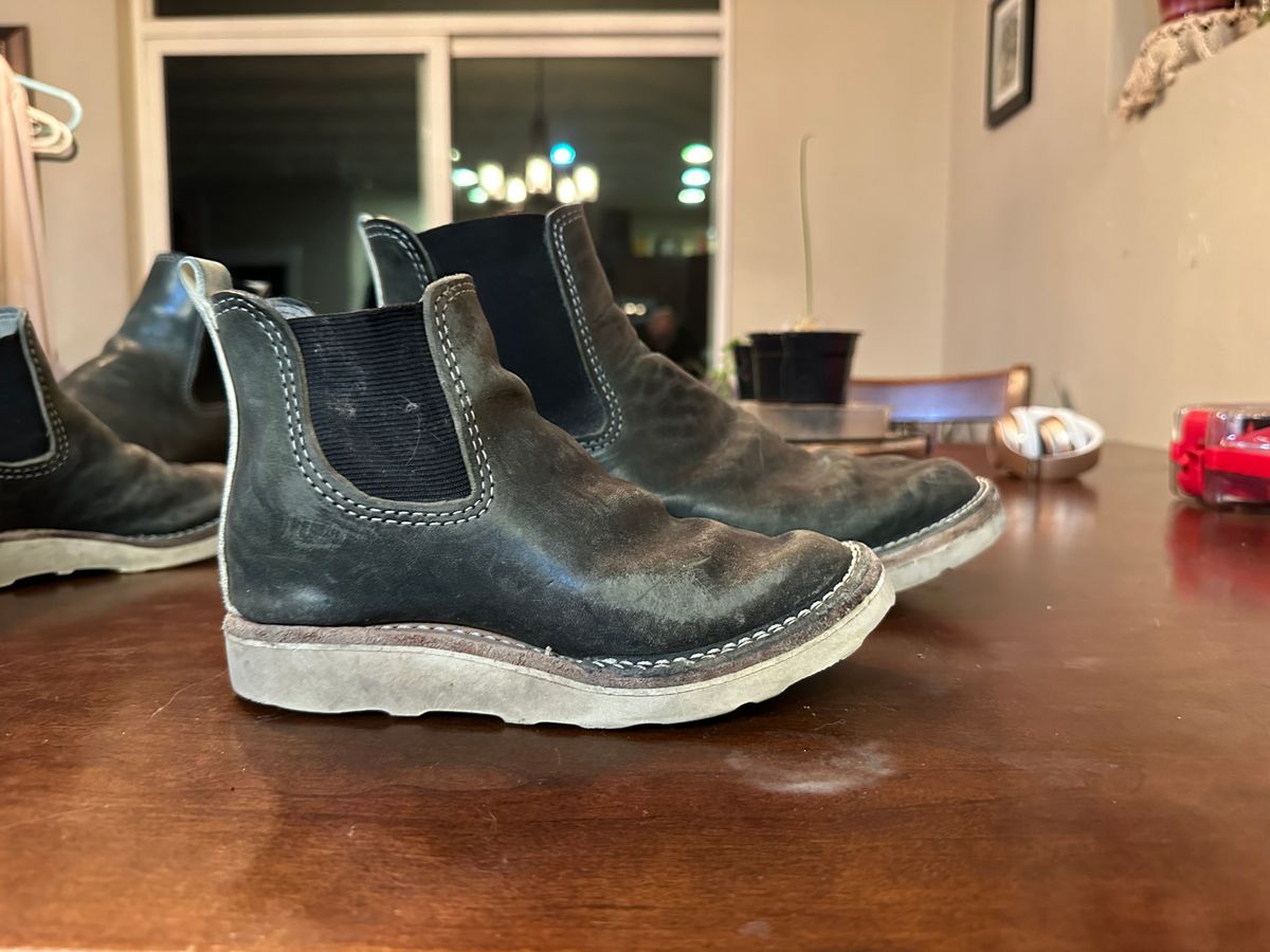 Photo by westcoast1918 on February 6, 2024 of the Wesco Project Axl in Petrolio + Bianco.