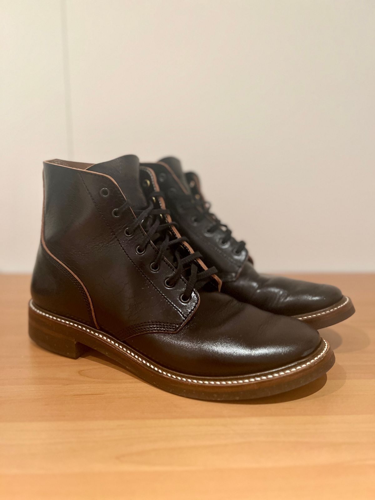 Photo by palletshots on November 1, 2023 of the John Lofgren M-43 Service Shoes in Shinki Black Teacore Horsebutt.