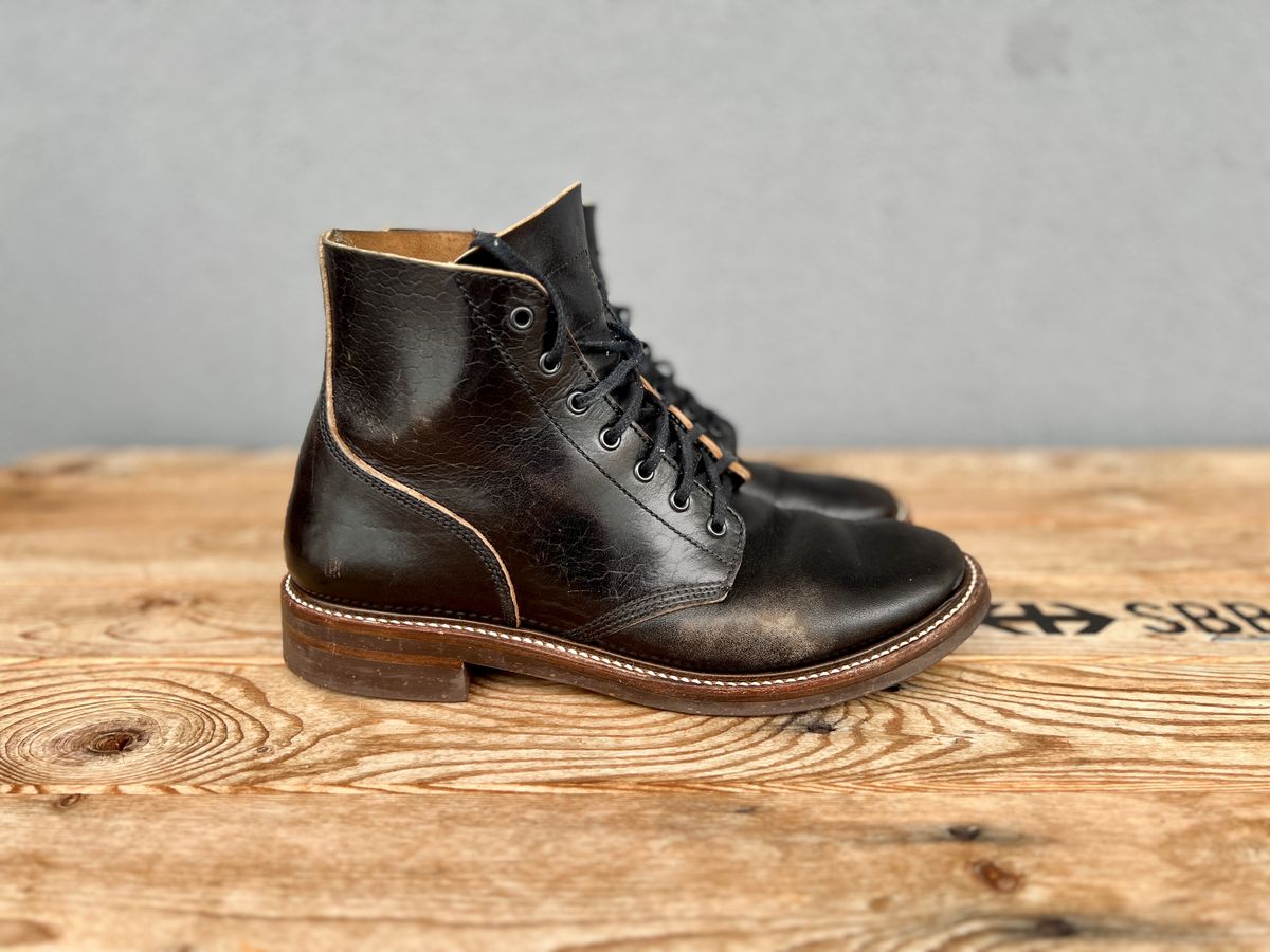 Photo by palletshots on December 2, 2023 of the John Lofgren M-43 Service Shoes in Shinki Black Teacore Horsebutt.