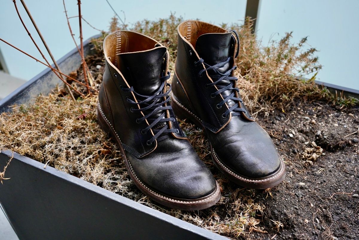 Photo by palletshots on January 1, 2024 of the John Lofgren M-43 Service Shoes in Shinki Black Teacore Horsebutt.