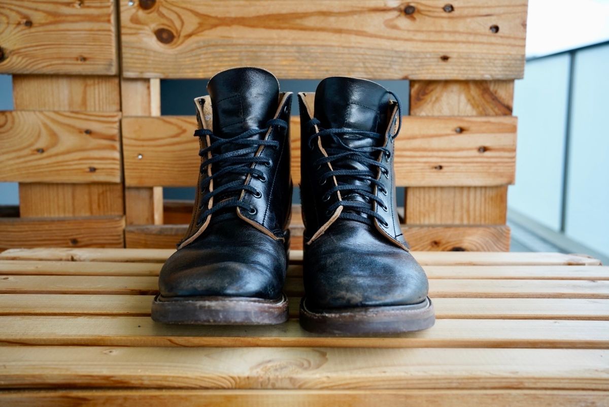Photo by palletshots on January 1, 2024 of the John Lofgren M-43 Service Shoes in Shinki Black Teacore Horsebutt.