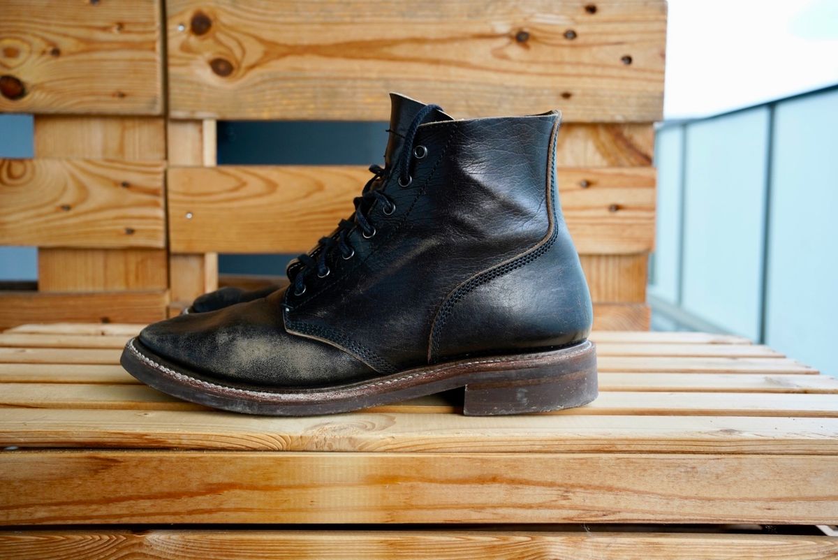 Photo by palletshots on January 1, 2024 of the John Lofgren M-43 Service Shoes in Shinki Black Teacore Horsebutt.