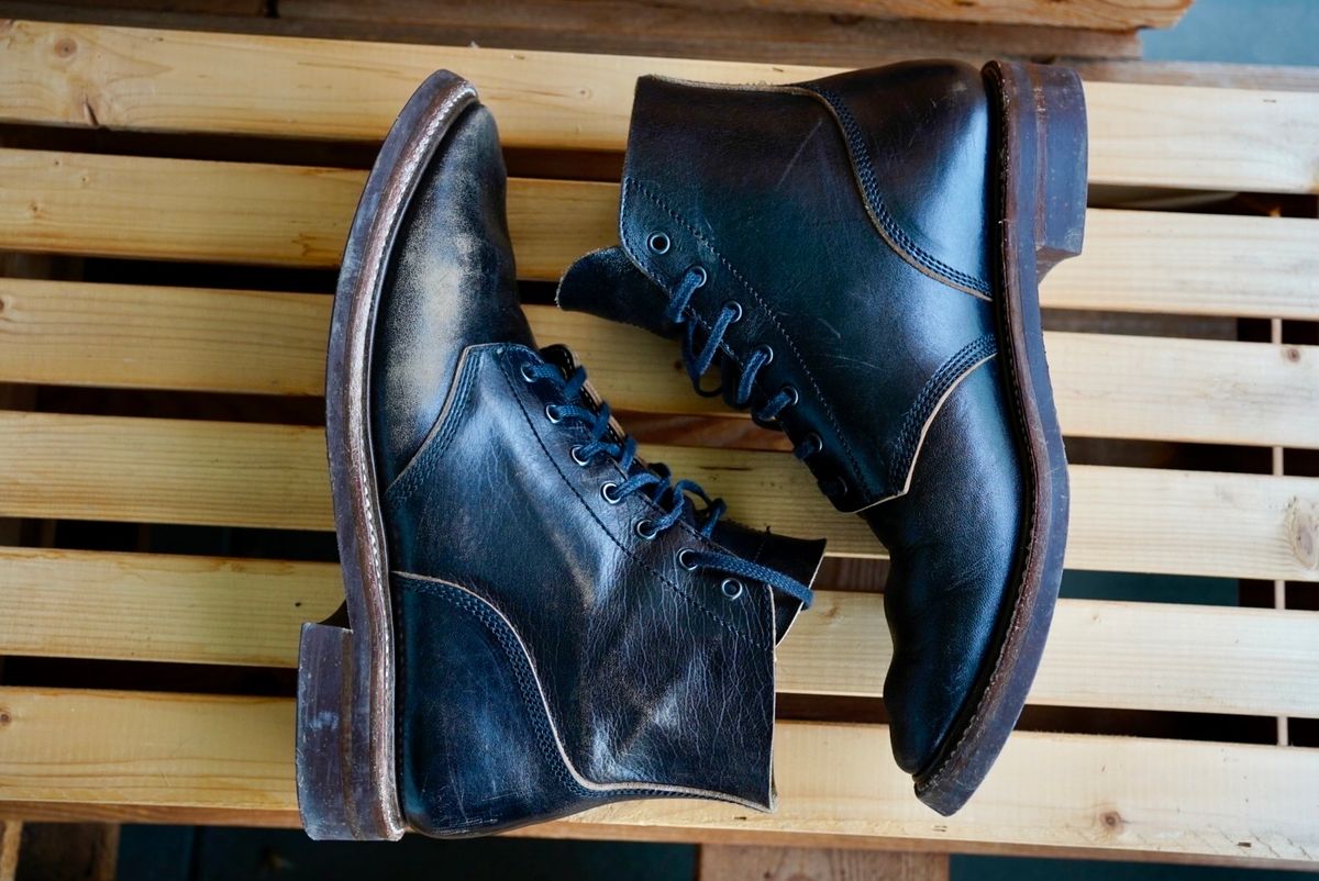 Photo by palletshots on January 1, 2024 of the John Lofgren M-43 Service Shoes in Shinki Black Teacore Horsebutt.
