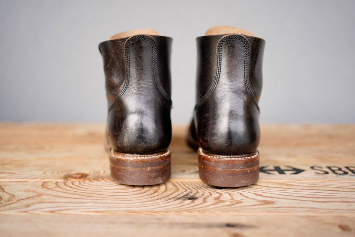 Photo by palletshots on February 4, 2024 of the John Lofgren M-43 Service Shoes in Shinki Black Teacore Horsebutt.