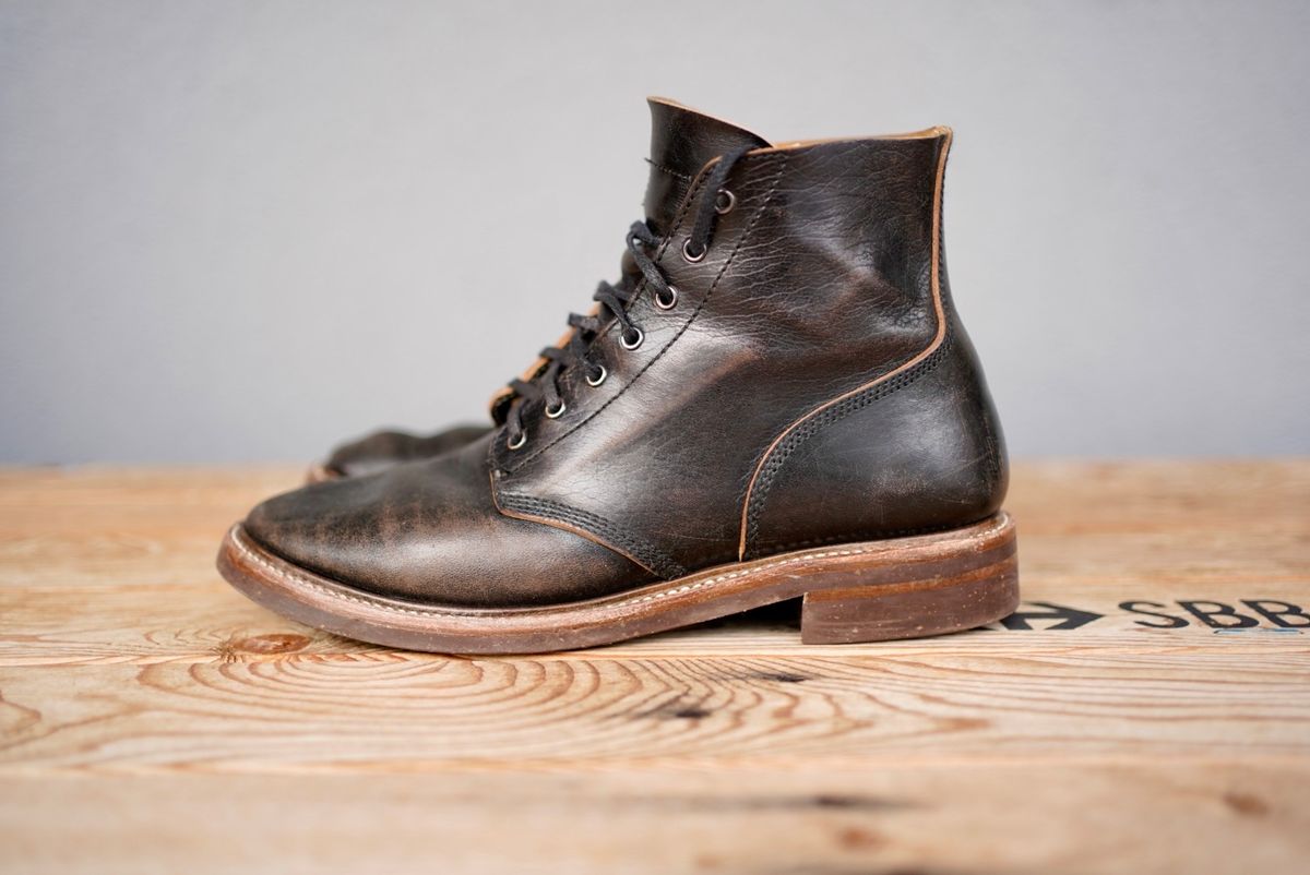 Photo by palletshots on February 4, 2024 of the John Lofgren M-43 Service Shoes in Shinki Black Teacore Horsebutt.