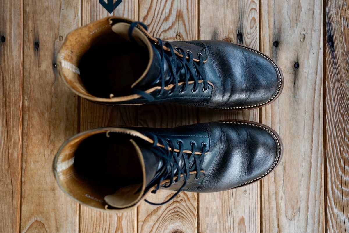Photo by palletshots on February 4, 2024 of the John Lofgren M-43 Service Shoes in Shinki Black Teacore Horsebutt.