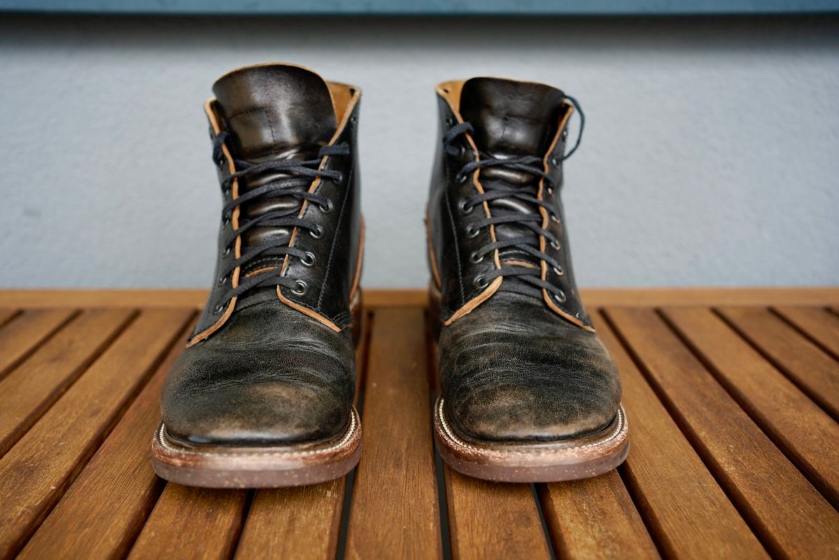 Photo by palletshots on March 1, 2024 of the John Lofgren M-43 Service Shoes in Shinki Black Teacore Horsebutt.
