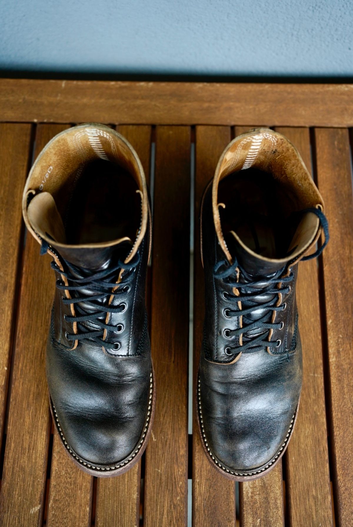 Photo by palletshots on March 1, 2024 of the John Lofgren M-43 Service Shoes in Shinki Black Teacore Horsebutt.
