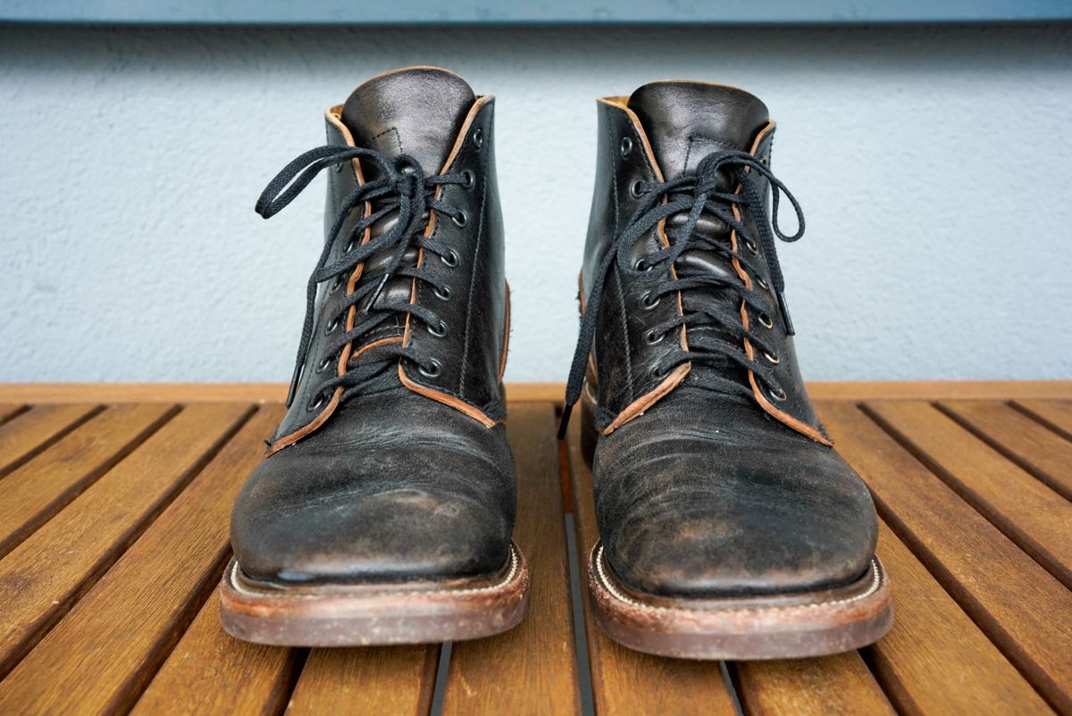 Photo by palletshots on April 1, 2024 of the John Lofgren M-43 Service Shoes in Shinki Black Teacore Horsebutt.