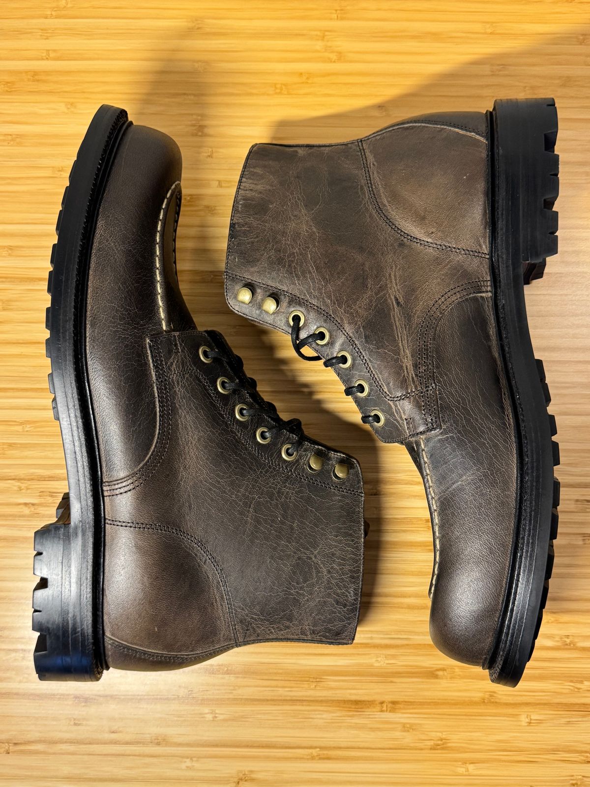 Photo by scottwaves on November 5, 2024 of the Grant Stone Brass Boot in Gallun Charcoal Teton Stag.