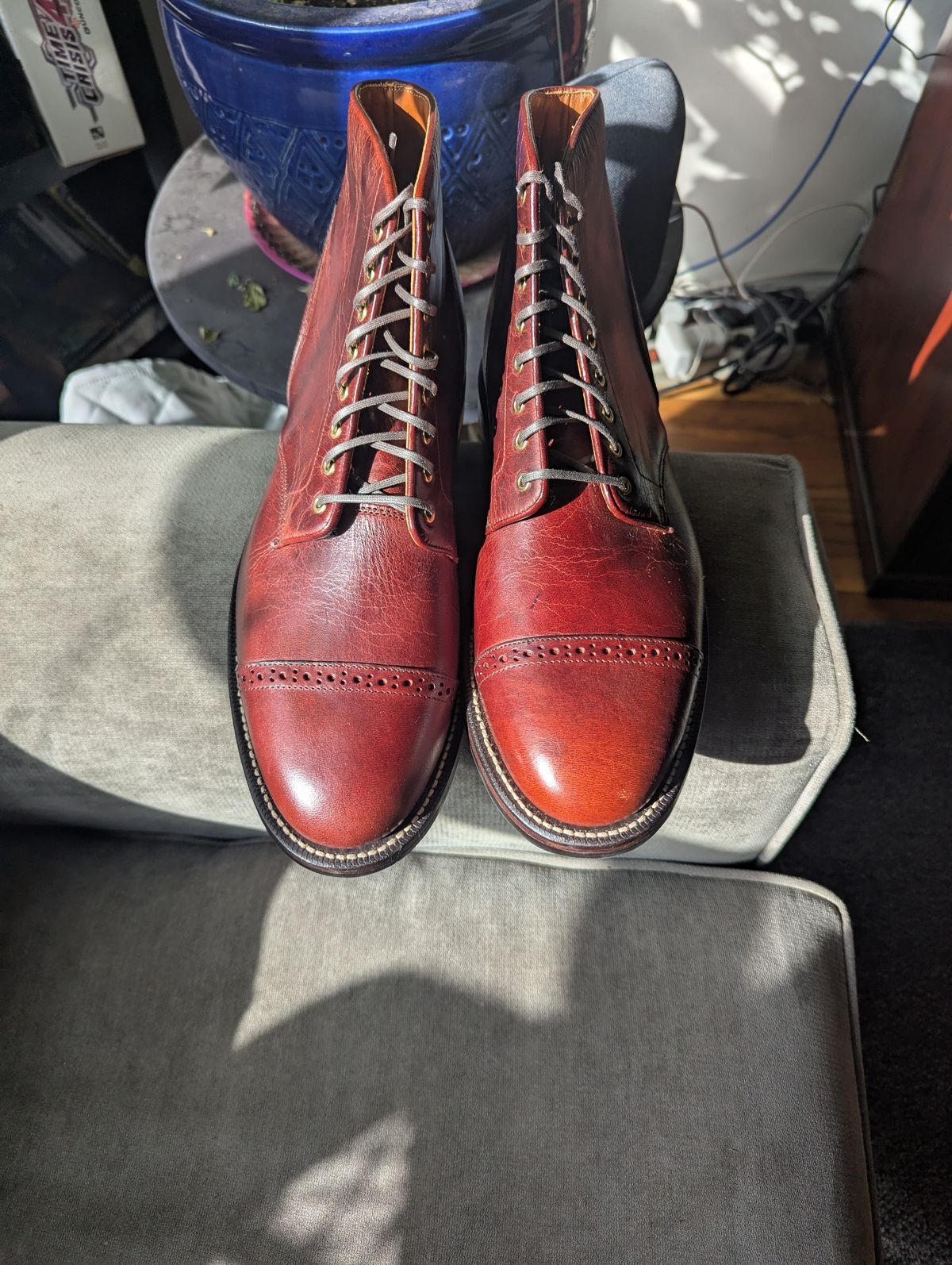 Photo by BigPuddin on October 29, 2024 of the Grant Stone Garrison Boot in Red Waxed Deer.