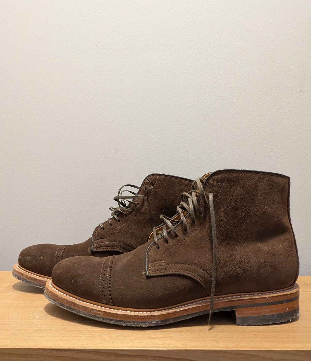 Photo by RoosAndBeavers on February 1, 2026 of the Viberg Derby Boot in C.F. Stead Brown Repello Calf Suede.