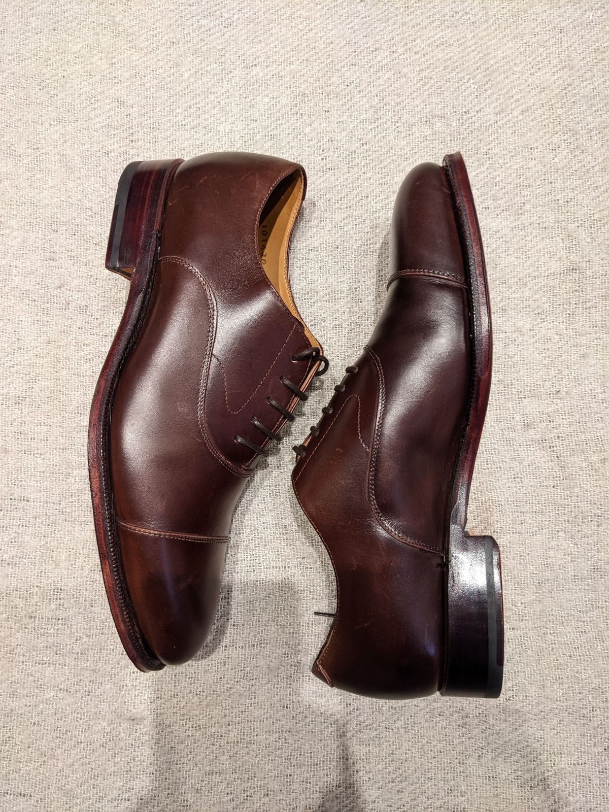 Photo by RoosAndBeavers on October 6, 2022 of the Meermin Cap Toe Oxford in Unlisted Leather.
