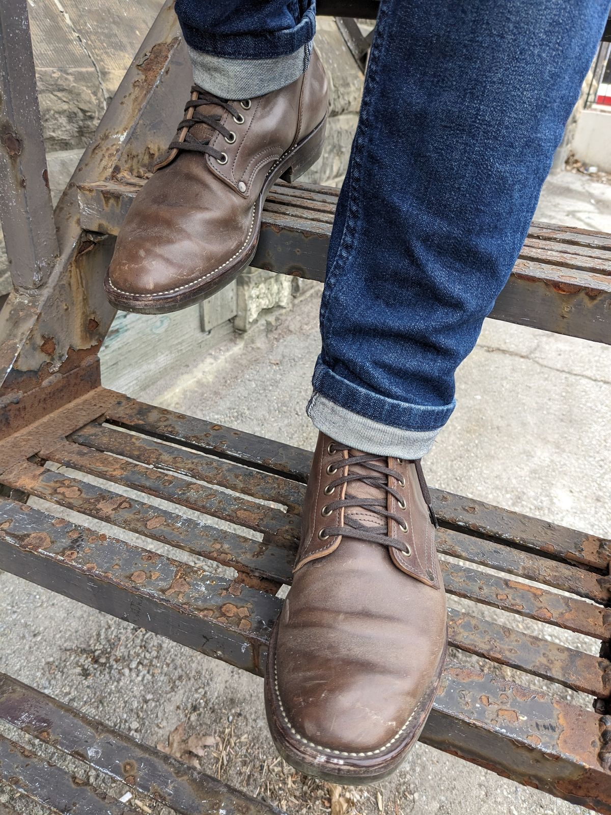 Photo by RoosAndBeavers on March 4, 2024 of the NF Bootmaker Milton Boot in Maryam Asphalt Waxed Horsebutt.