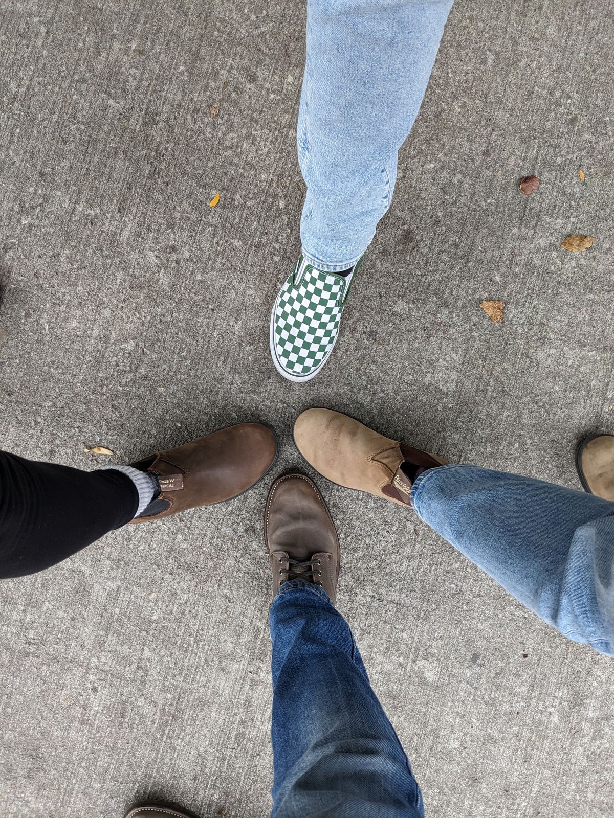 Photo by RoosAndBeavers on October 9, 2023 of the NF Bootmaker Milton Boot in Maryam Asphalt Waxed Horsebutt.