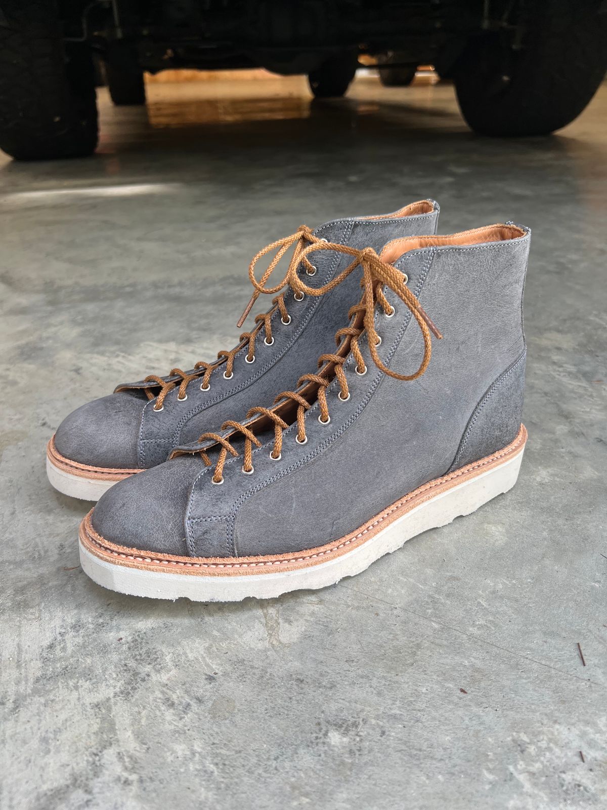 Photo by sampson1980 on October 1, 2023 of the Tricker's x Division Road Super Monkey Boot in C.F. Stead Storm Waxed Kudu.